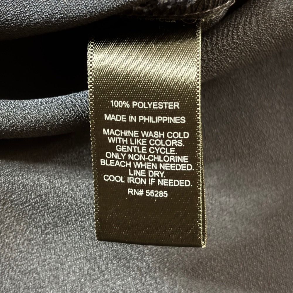 Express Womens The Portofino Shirt XS Black Roll Tab Satin Blouse‎ Dressy Career - Picture 7 of 8